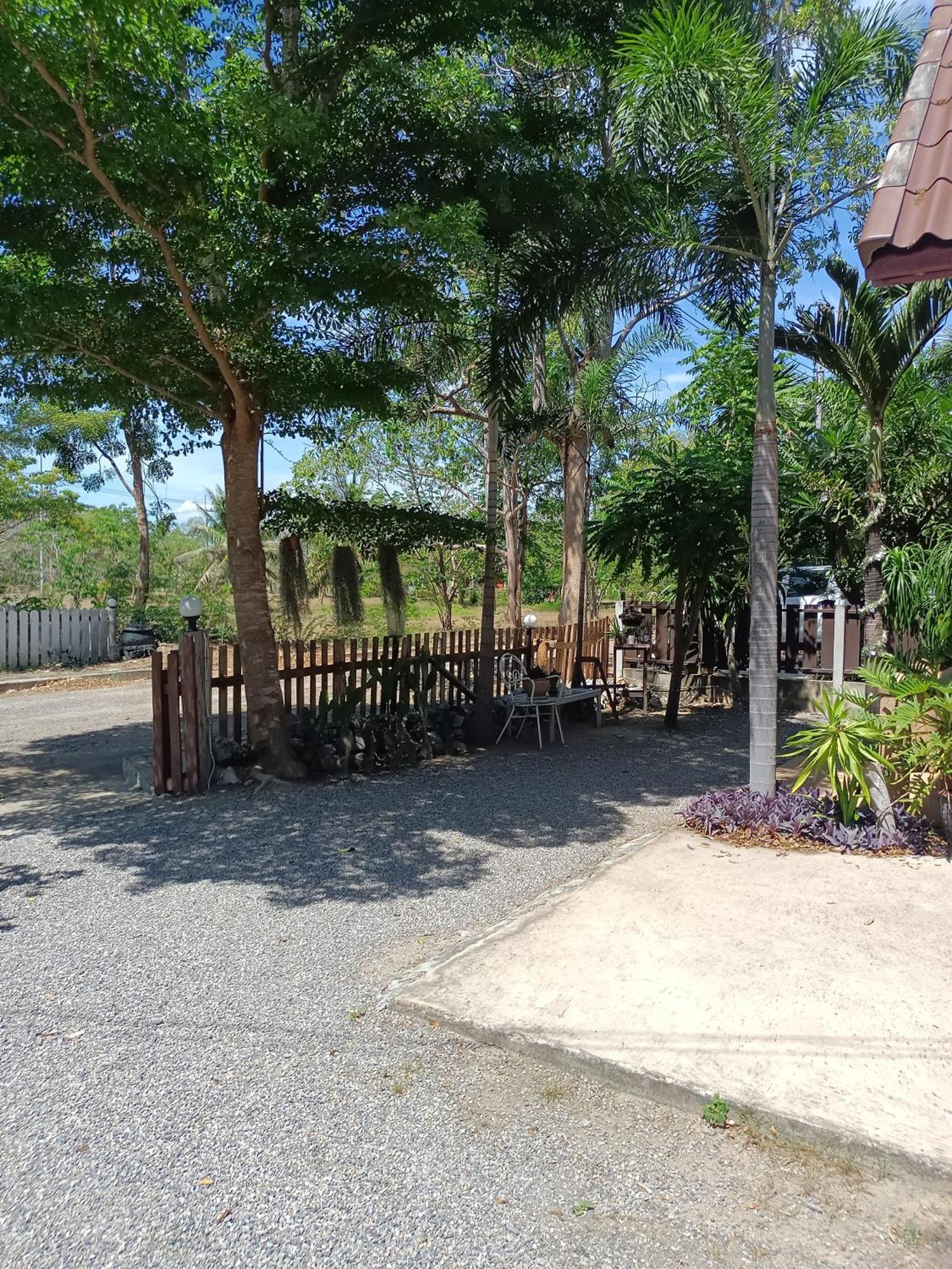 บาคัสโฮมลอร์ด Vila Haad Chao Samran Exterior foto